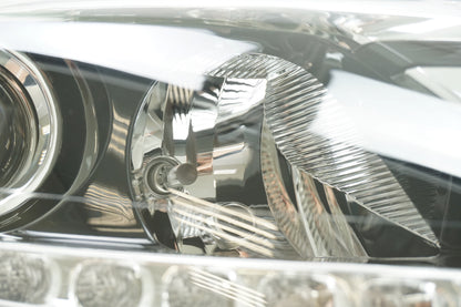 Pièce d'origine Phare avant droit pour Renault Latitude 260108160R