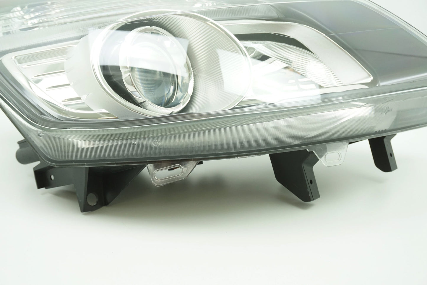 Pièce d'origine Phare xénon droit pour Renault Scenic II 7701065923