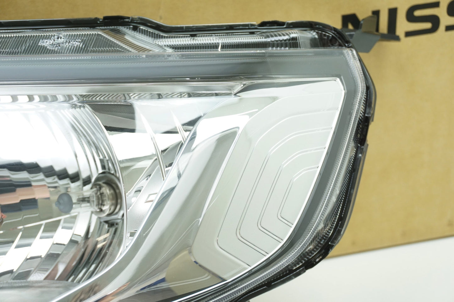 Pièce d'origine Phare gauche conduite à droite pour Renault Alaskan 260605JN1B