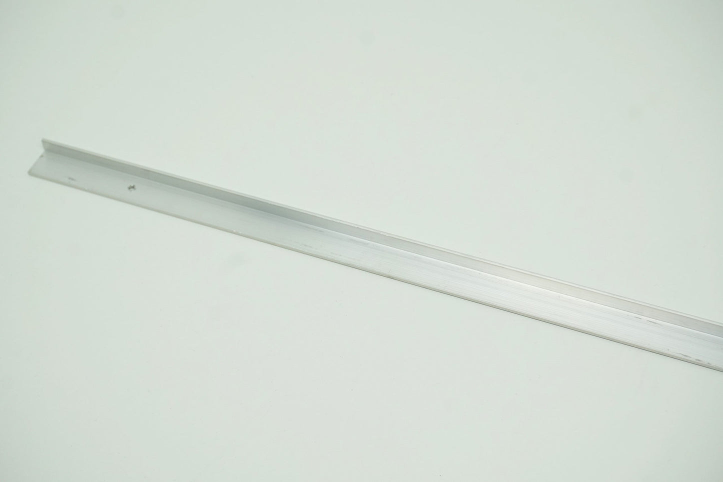 Pièce d'origine Rail de chargement pour Renault Trafic II Opel Vivaro A 7711238314