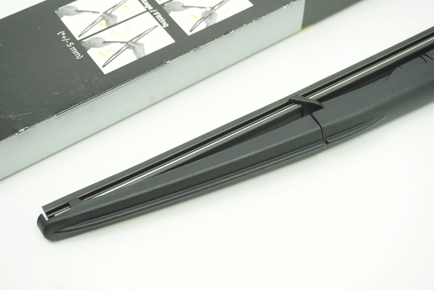Pièce d'origine Balai d'essuie-glace arrière pour Renault Laguna II à hayon 7701049002