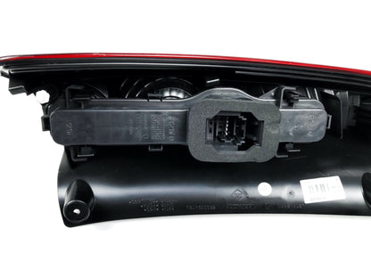 Pièce d'origine Feu arrière droit pour Renault Espace IV phase 2 8200394724