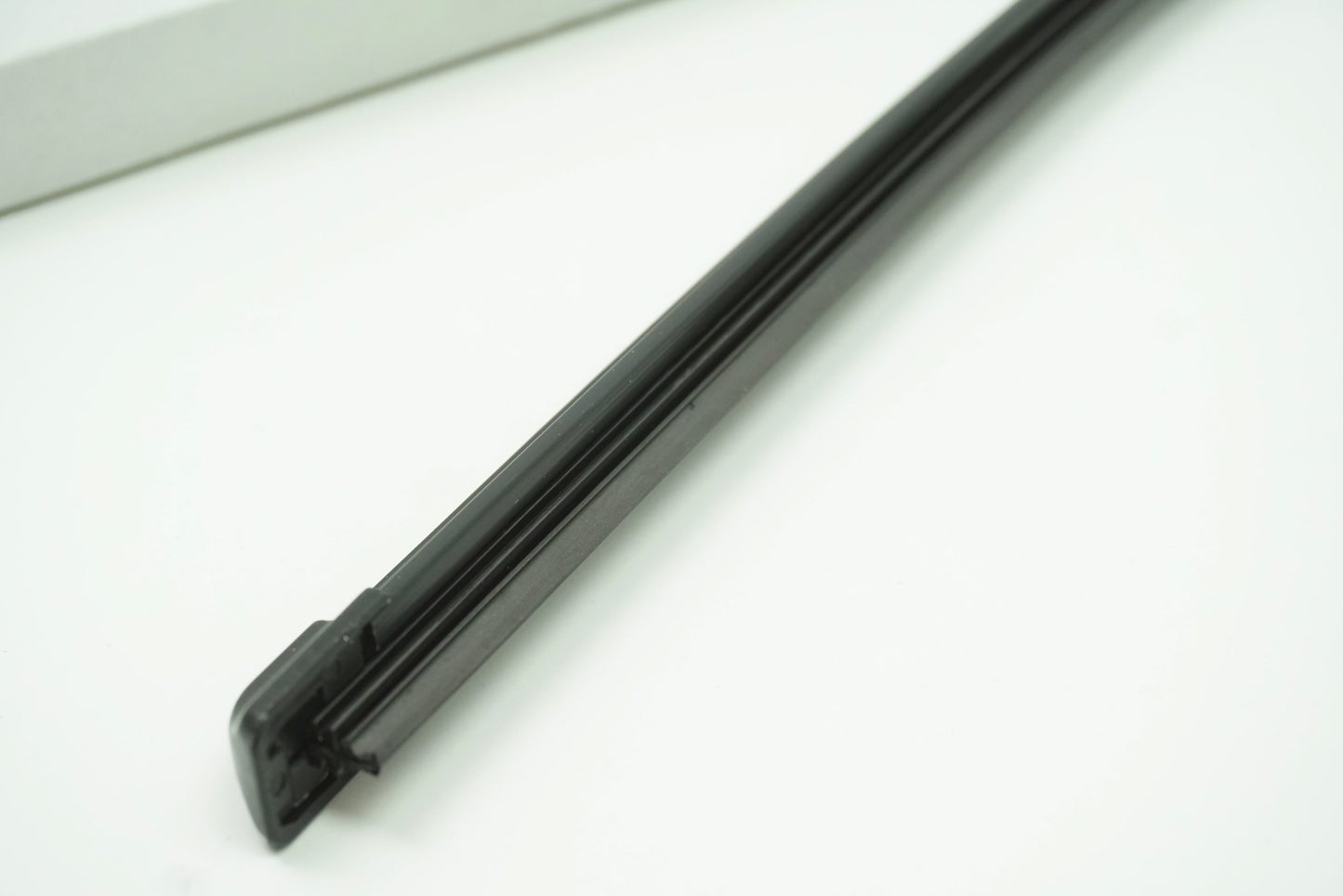 Pièce d'origine Balai d'essuie-glace 750 mm pour Renault 8460000015