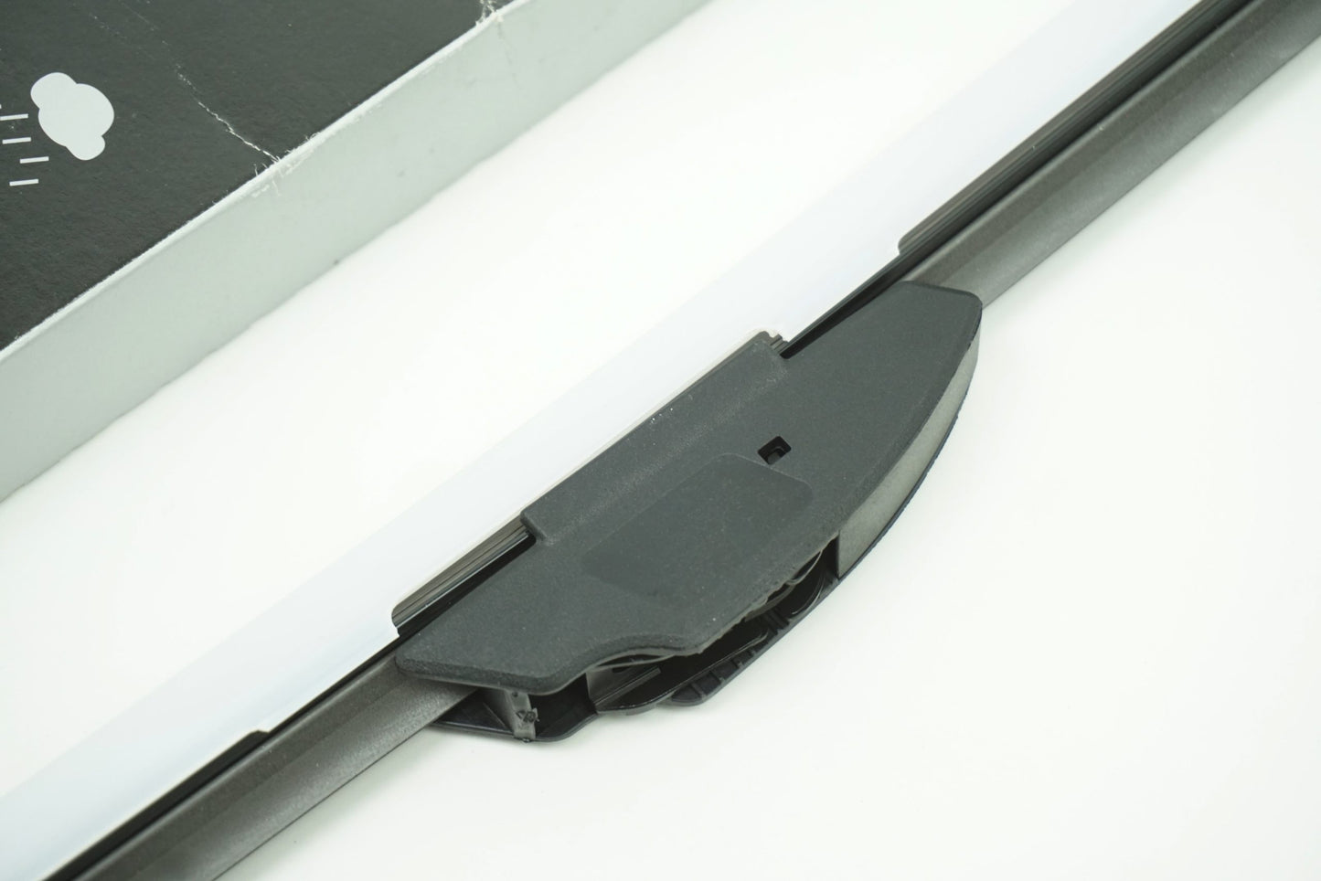 Pièce d'origine Balai d'essuie-glace 650 mm pour Renault 288906152R