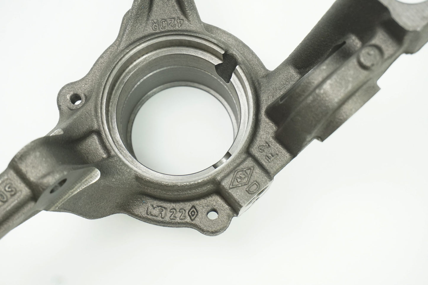 Pièce d'origine Fusée d'essieu arrière gauche pour Dacia Duster 4x4 430194182R