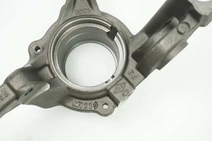 Pièce d'origine Fusée d'essieu arrière gauche pour Dacia Duster 4x4 430194182R