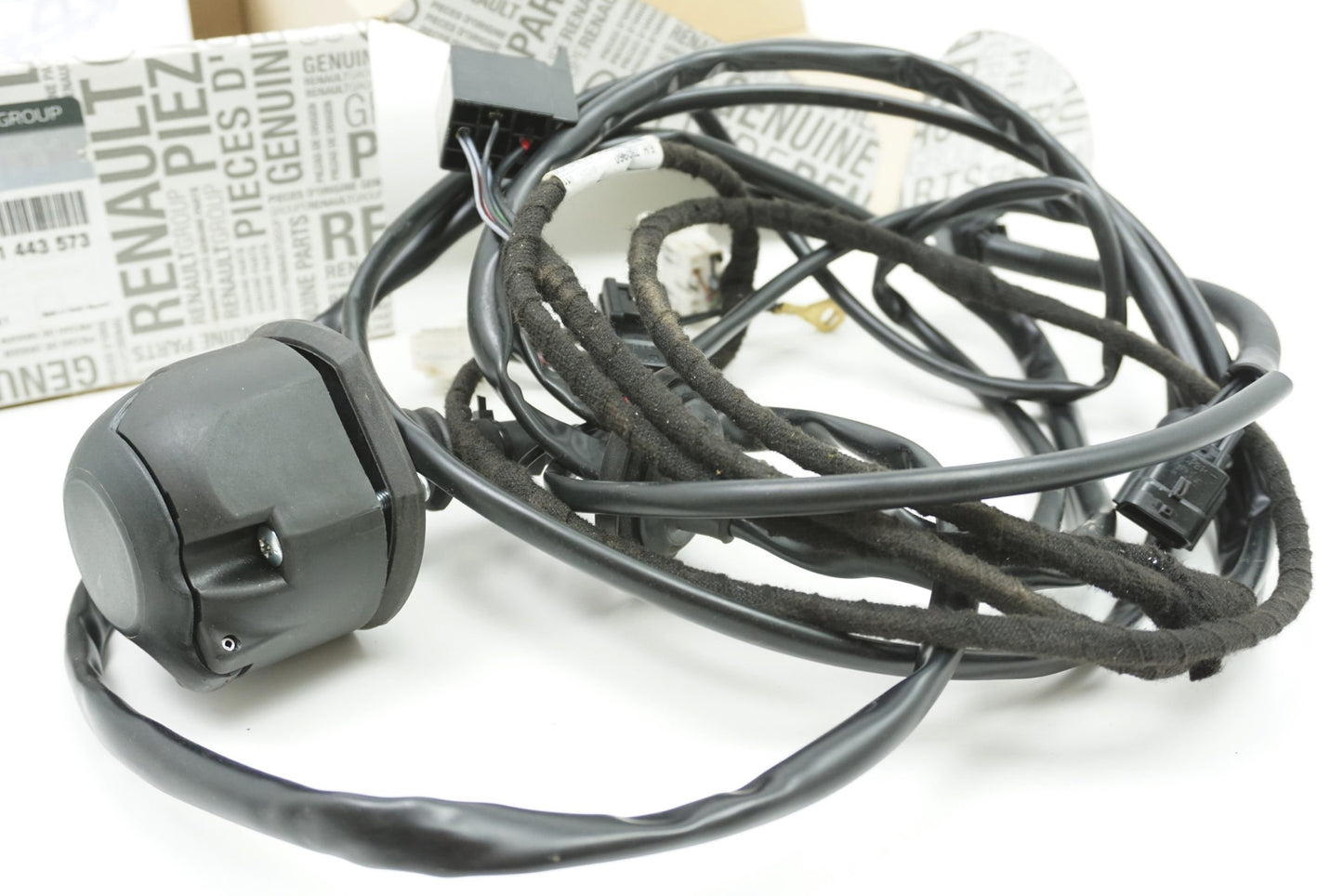 Pièce d'origine Faisceau d'attelage pour Renault Kangoo II 8201443573