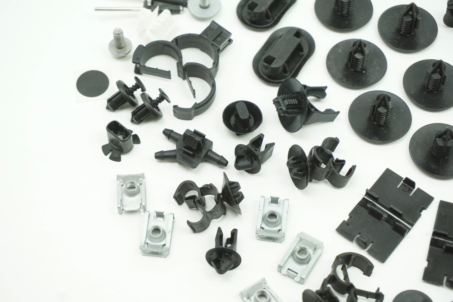 Pièce d'origine Kit de réparation clips pour Renault Kangoo II 600380633R