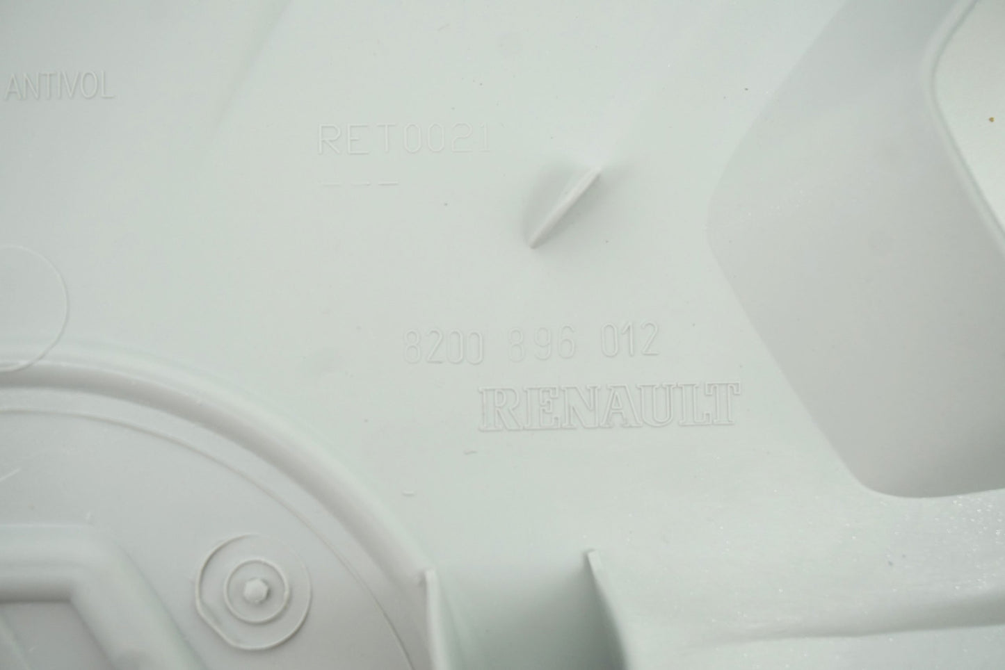 Pièce d'origine Enjoliveur 15 pouces pour Renault 8200896012