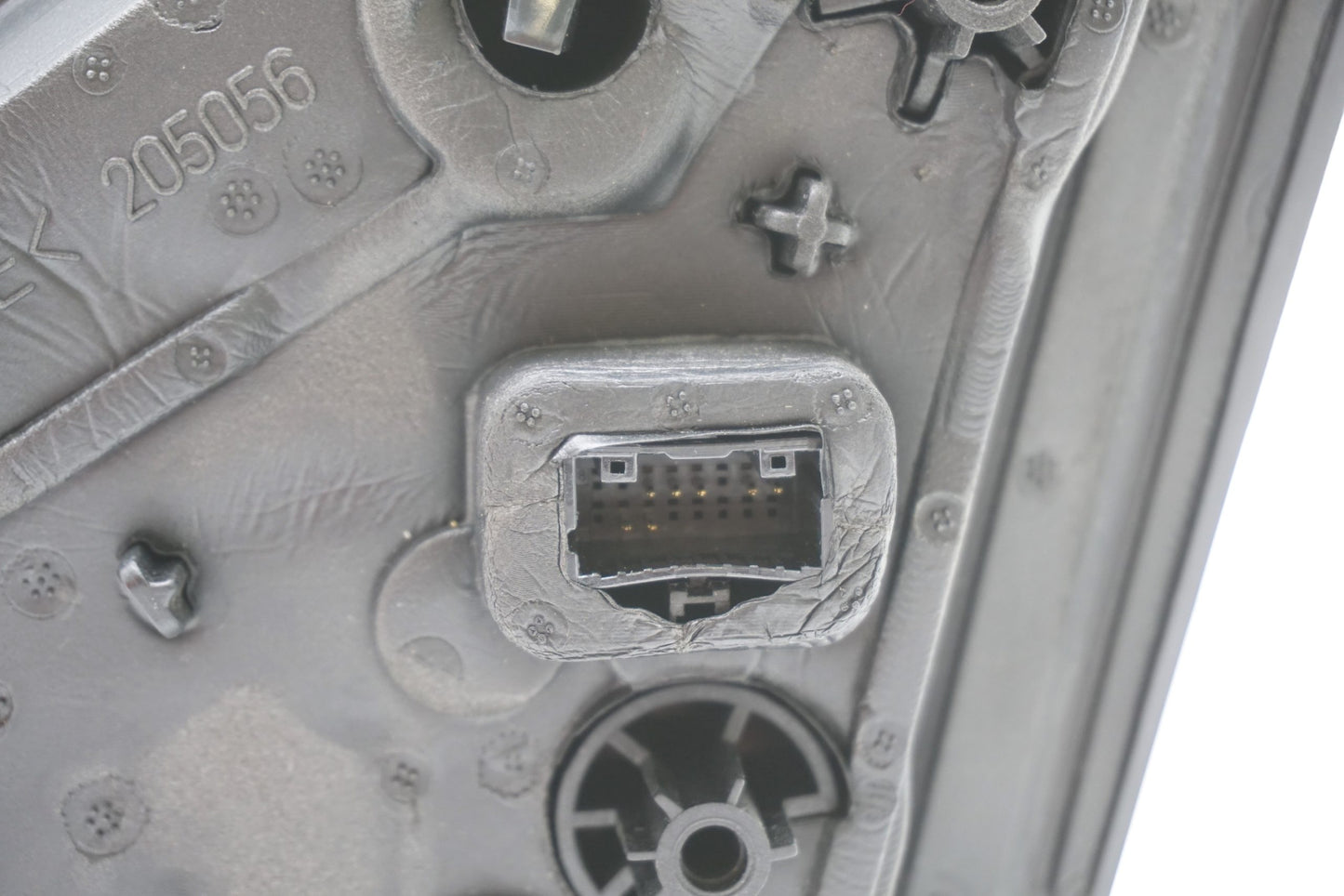 Pièce d'origine Rétroviseur droit pour Renault Laguna III 963010152F