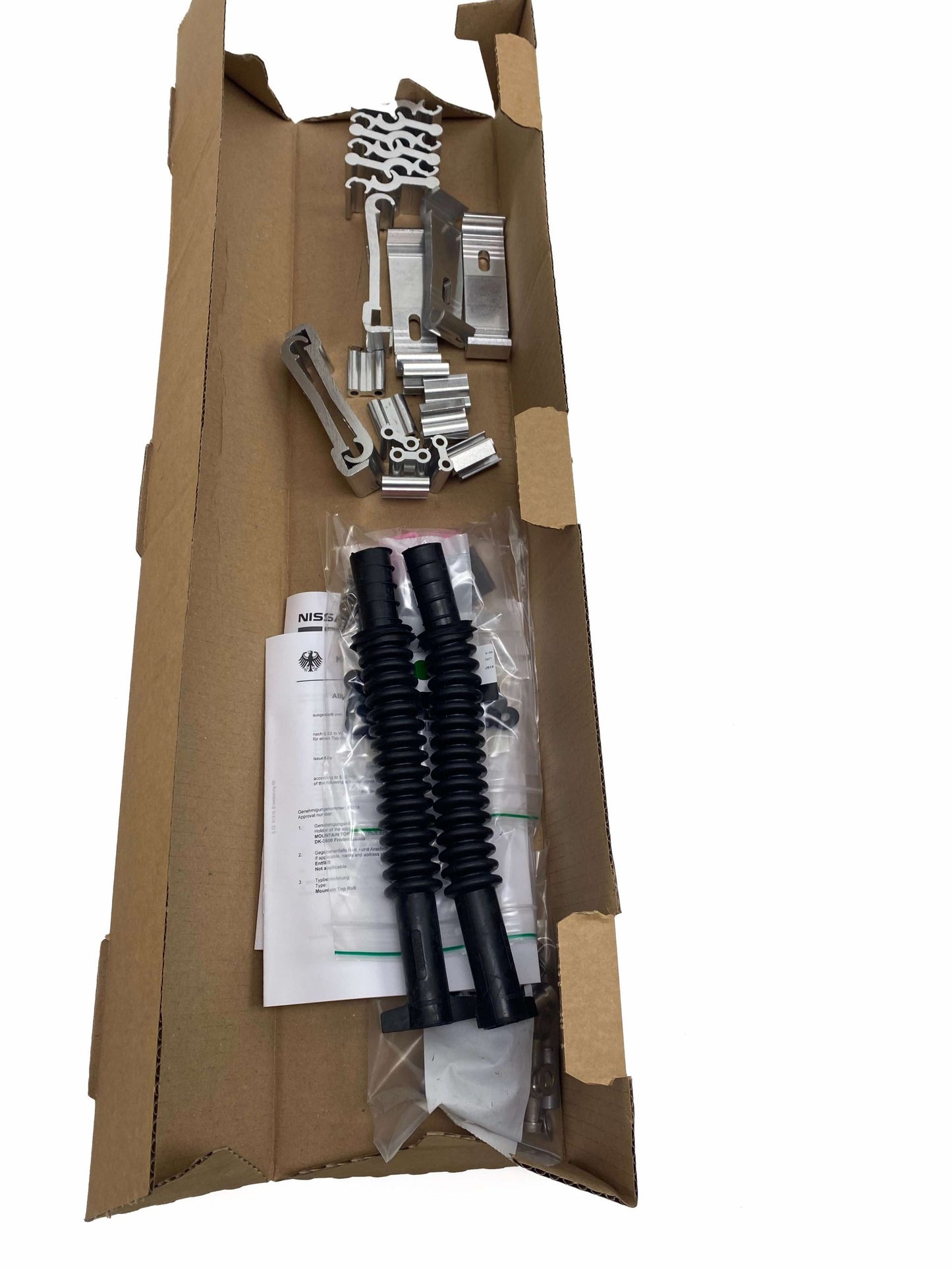 Pièce d'origine Cache-bagages enrouleur pour Nissan Navara NP300 8201704712