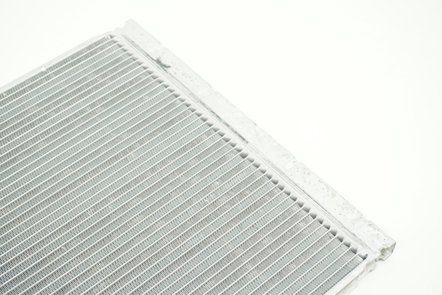 Pièce d'origine Radiateur moteur pour Renault Espace III Avantime 7711135792