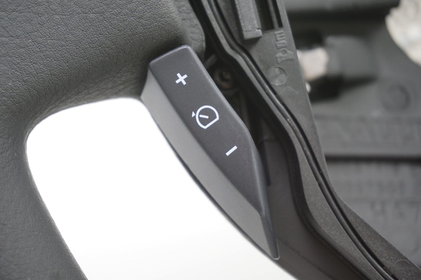 Nouveau volant pour Renault Clio III 8200213130
