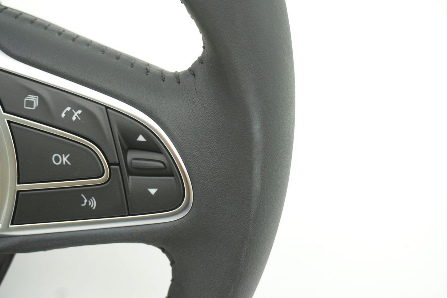 Volant en cuir pour Renault Megane IV Scenic IV 484003557R