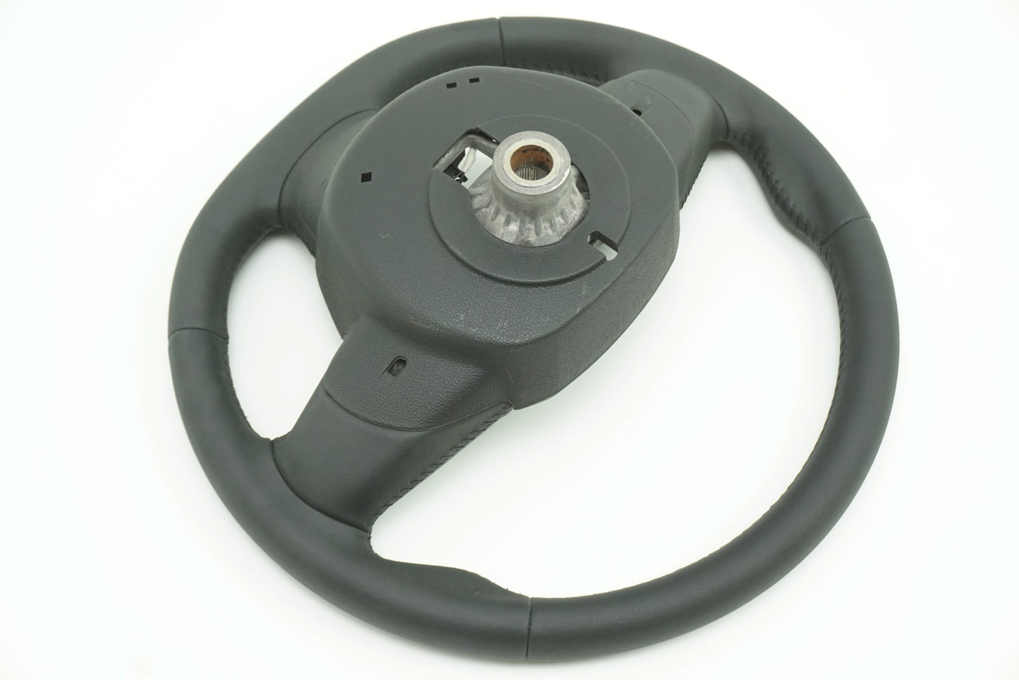 Volant en cuir pour Renault Megane IV Scenic IV 484003557R
