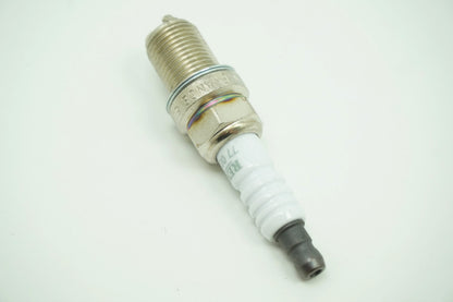 Bougies d'allumage pour Renault Clio Twingo II 7700500172