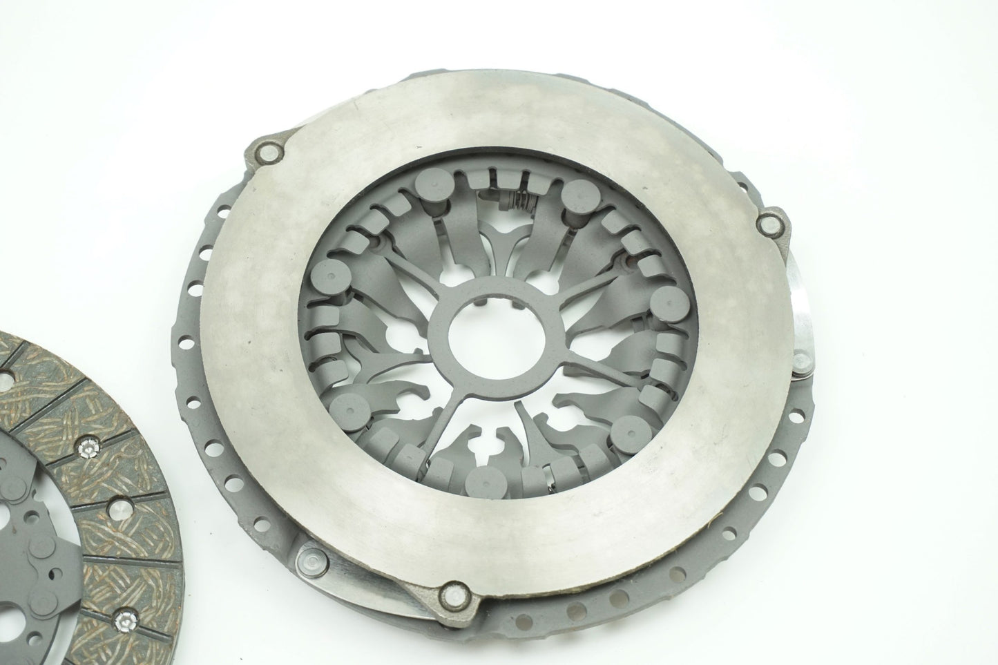 Kit d'embrayage pour Renault Laguna II 1.8 7701480103