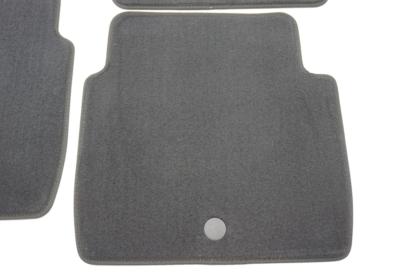 Tapis de sol en velours pour Renault Latitude 7711429350