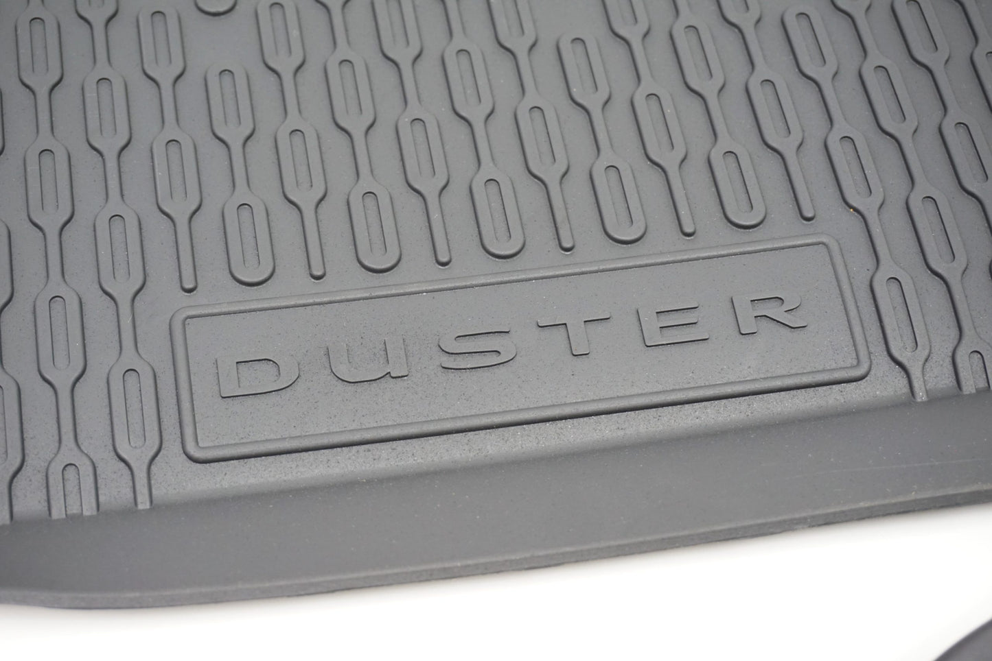 Tapis en caoutchouc pour Dacia Duster 8201402830