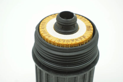 Filtre à huile mit Gehäuse 1.2 pour Renault 8200355412