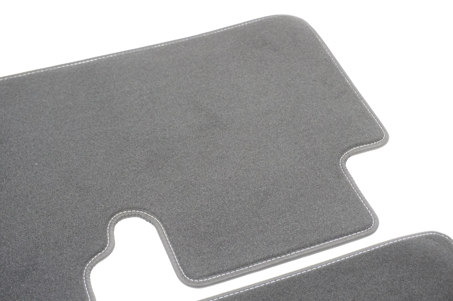 Tapis de sol en velours pour Renault Trafic III Opel Vivaro 8201409344