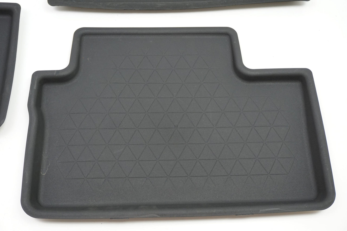 Tapis en caoutchouc pour Renault Clio IV 8201370528