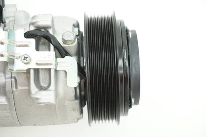 Pièce d'origine Compresseur de climatisation pour Renault 926009944R