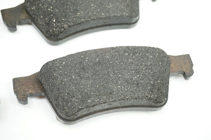Pièce d'origine Plaquettes de frein arrière pour Renault Laguna II 7701207996