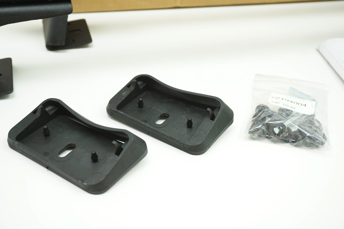 Pièce d'origine Barres de toit transversales pour Dacia Logan I 6001998209