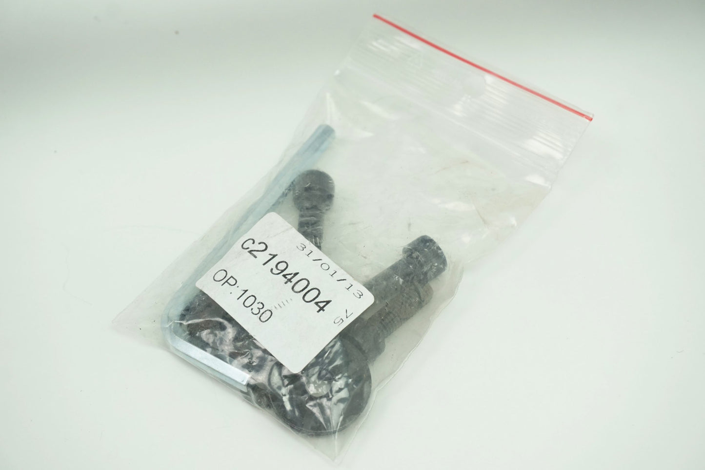Pièce d'origine Barres de toit transversales pour Dacia Logan 6001998209