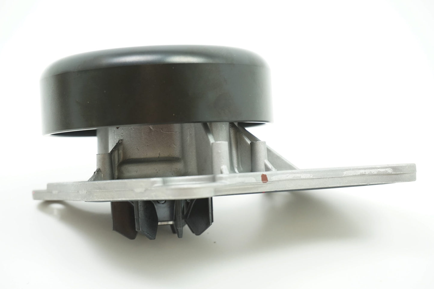 Pièce d'origine Pompe à eau pour Renault Dacia Logan Sandero II 1.0 210102662R