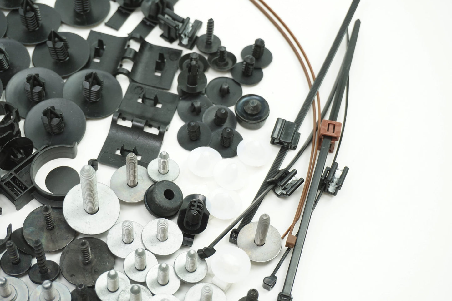 Pièce d'origine Kit de réparation clips de fixation pour Renault Megane III 625541387R
