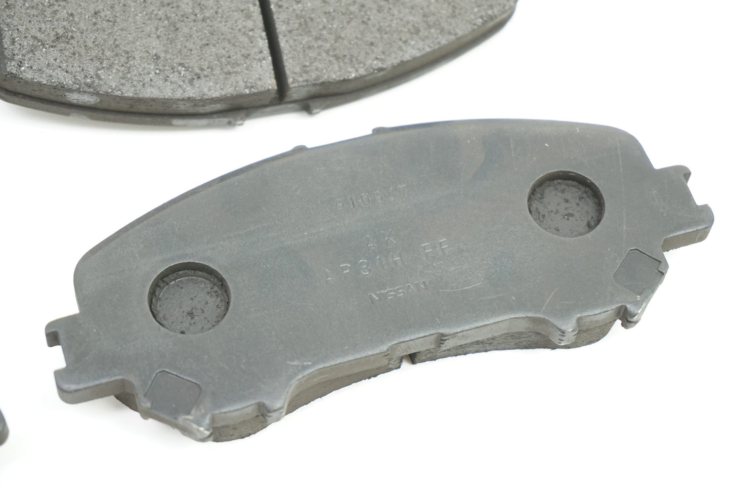 Pièce d'origine Plaquettes de frein avant pour Renault Kadjar Koleos Nissan Qashqai 410601596R