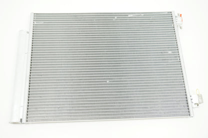 Pièce d'origine Condenseur de climatisation pour Renault Clio IV Captur 921006843R
