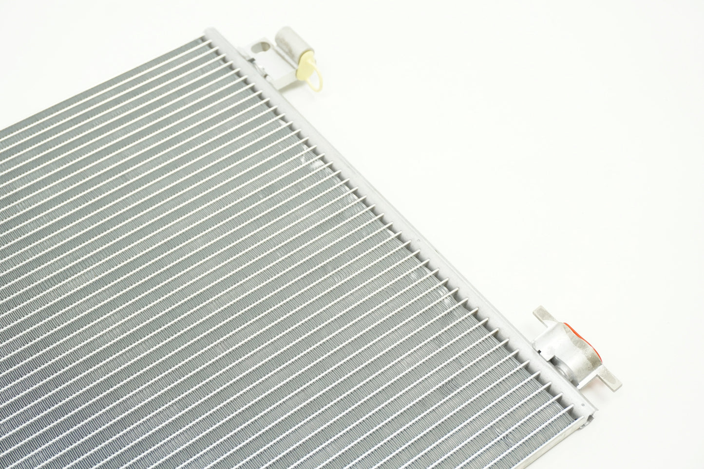 Pièce d'origine Condenseur de climatisation pour Renault Clio IV Captur 921006843R