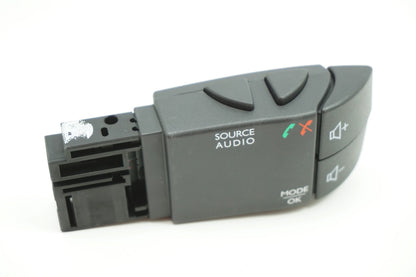 Pièce d'origine Commande au volant d'autoradio pour Renault Dacia 255522448R