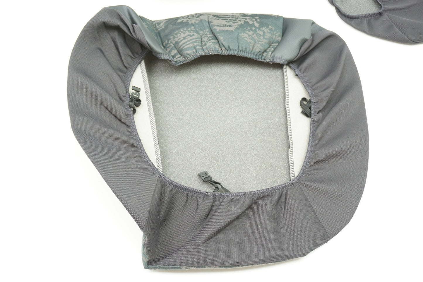 Pièce d'origine Housse de siège droite avec garniture pour Renault Kangoo II 7711424781
