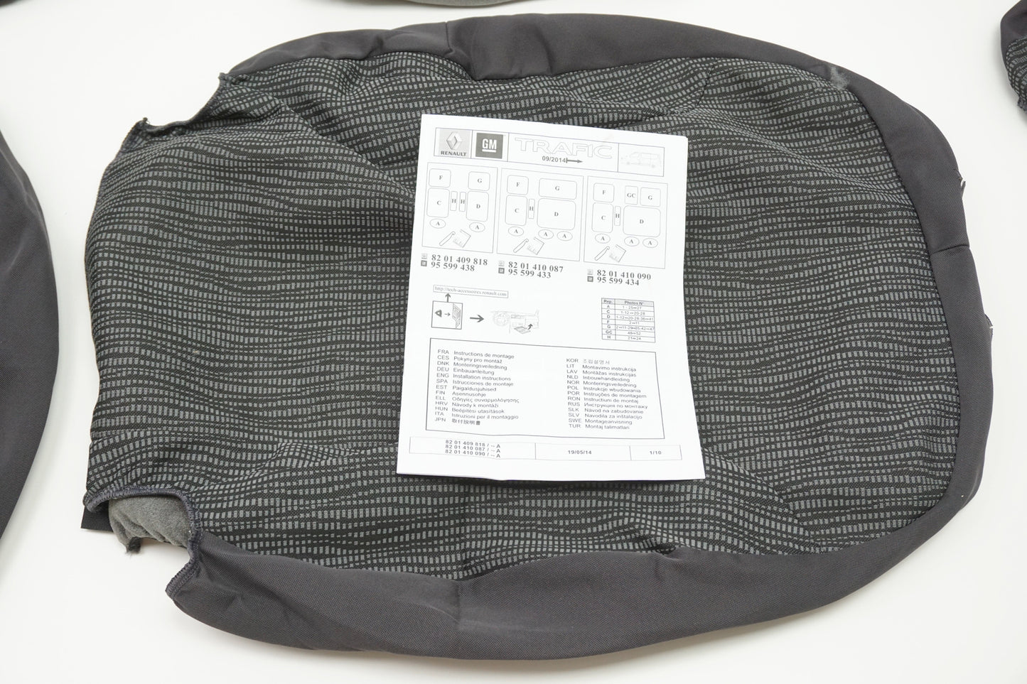 Pièce d'origine Housse de siège avec garniture pour Renault Trafic III 8201410087