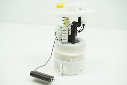 Pièce d'origine Pompe à carburant pour Renault Clio IV 170114543R