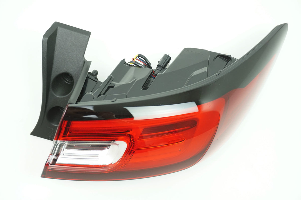 Pièce d'origine Feu arrière droit LED pour Renault Clio IV restylée 265504307R