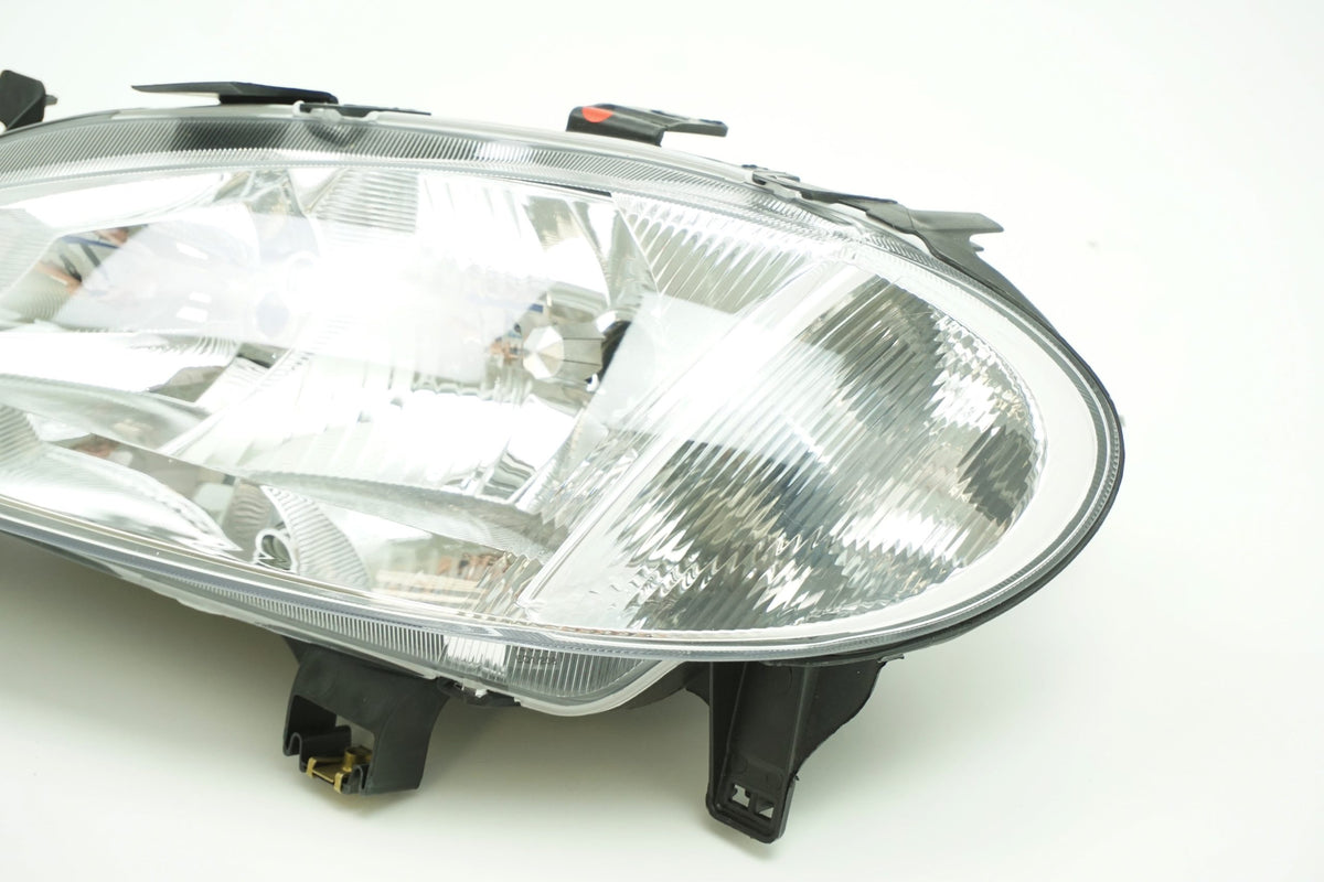 Pièce d'origine Phare avant gauche pour Renault Megane I 7701047185