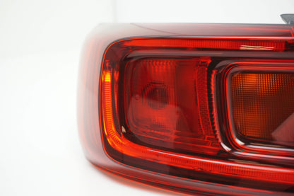 Pièce d'origine Feu arrière gauche d'aile pour Renault Talisman berline 265552867R