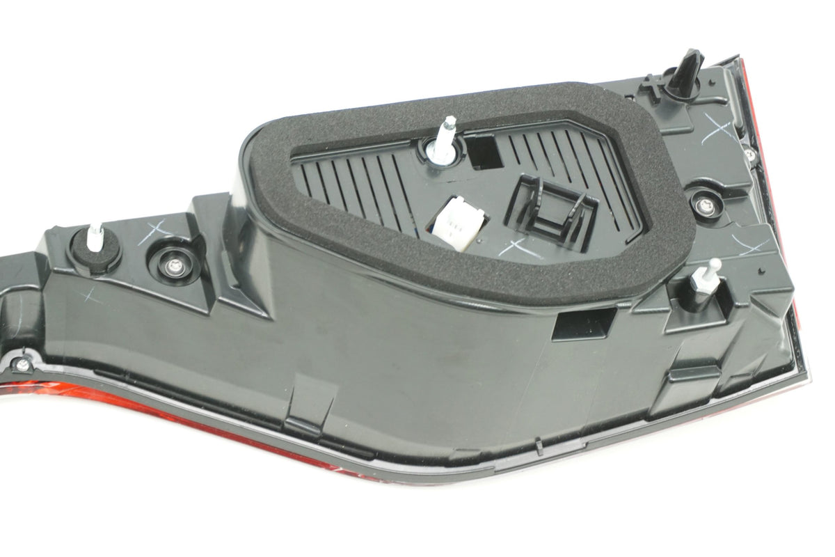 Pièce d'origine Feu arrière gauche pour Renault Talisman restylée 265553800R
