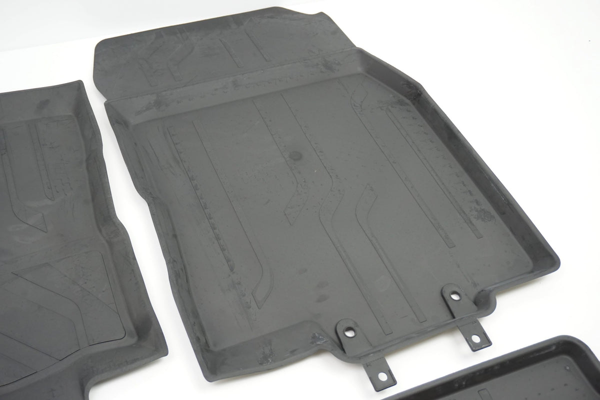 Pièce d'origine Tapis de sol en caoutchouc pour Renault Koleos II 8201676313