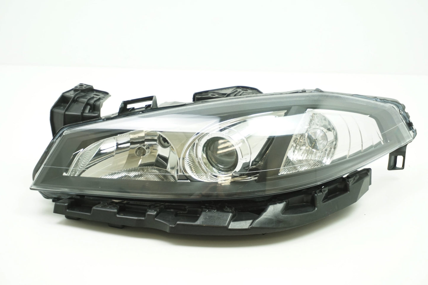 Pièce d'origine Phare gauche pour Renault Laguna II restylé 7701476385