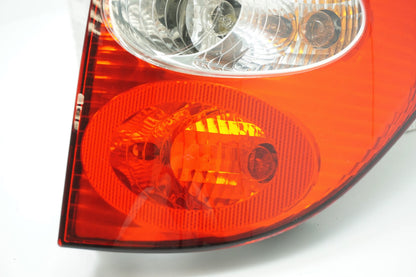 Pièce d'origine Feu arrière droit pour Renault Laguna II 8200703489