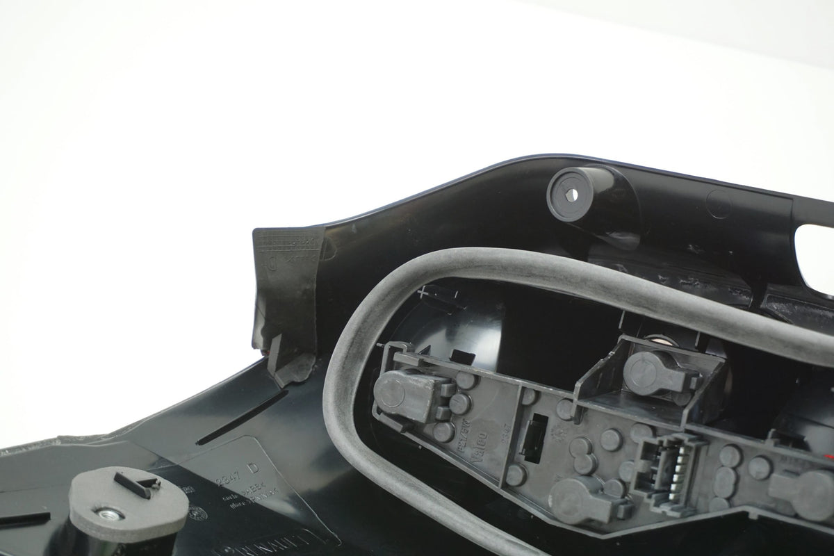 Pièce d'origine Feu arrière droit pour Renault Laguna II 8200703489