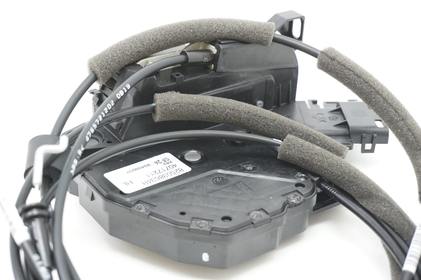 Pièce d'origine Serrure de porte arrière gauche pour Renault Trafic III 825038634R