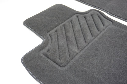 Pièce d'origine Tapis de sol velours pour Renault Clio IV 8201657948