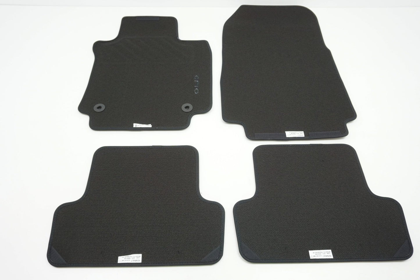 Pièce d'origine Tapis de sol velours pour Renault Clio IV 8201657948